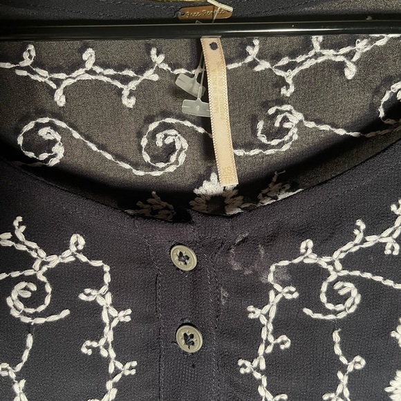 NWT Gorgeous Free People Sheer Black Babydoll Shirt with White Embroidery XS - Picture 7 of 7